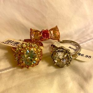 Costume ring bundle adjustable/rhinestone/faux diamonds/cocktail/faux engagement
